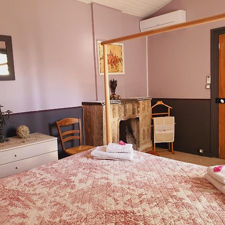 Le Clos Des Pins Claira Værelse billede