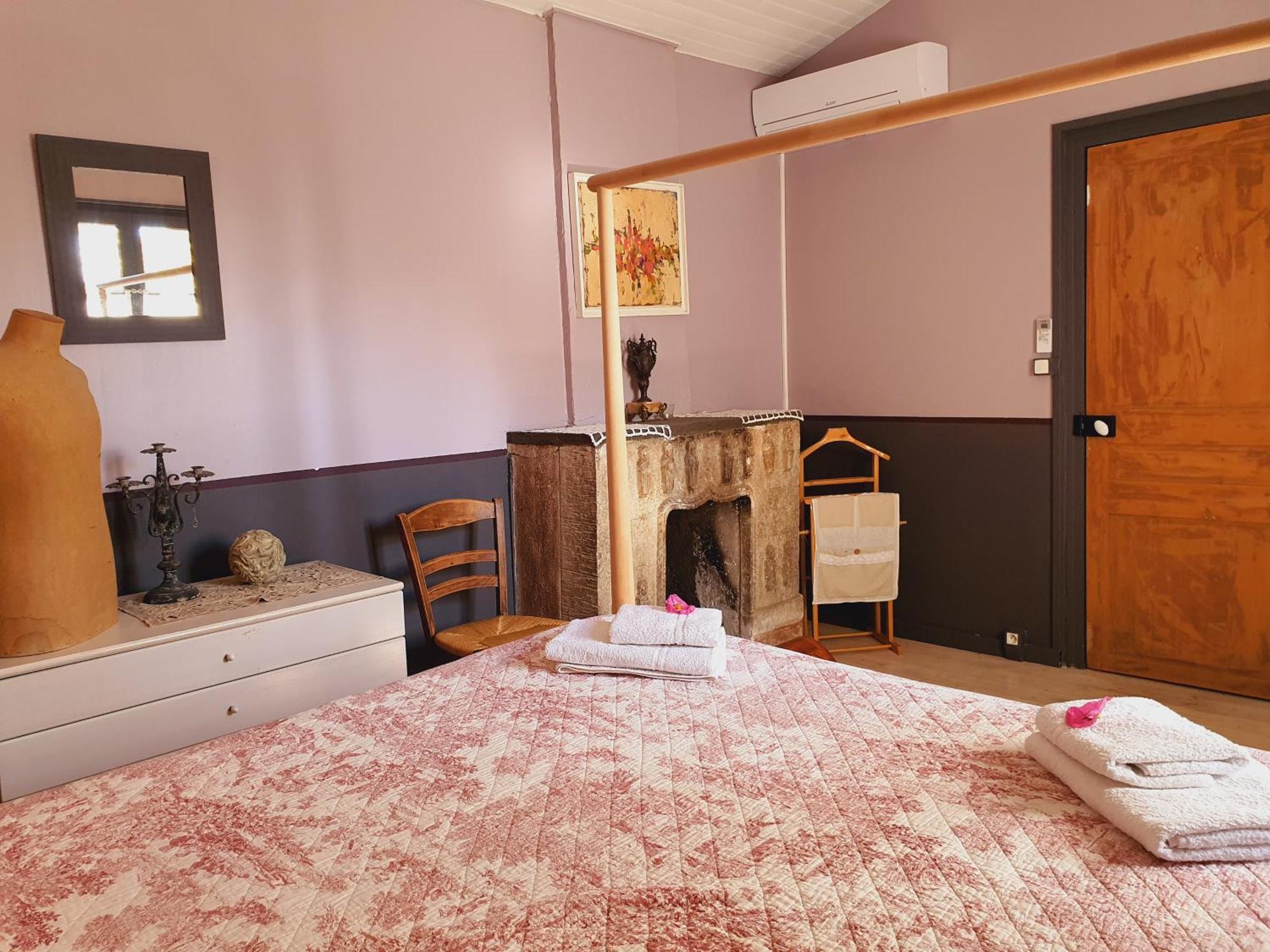 Le Clos Des Pins Claira Værelse billede